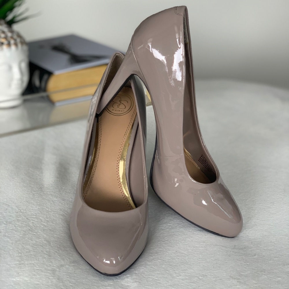 Jessica Simpson Marya Pumice Patent Taupe Heels 8